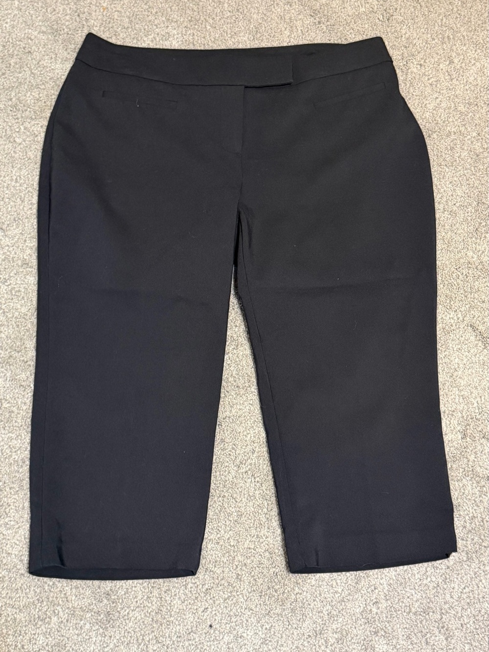 Apt. 9 Womens Capri Woman Stretch
Pockets Black